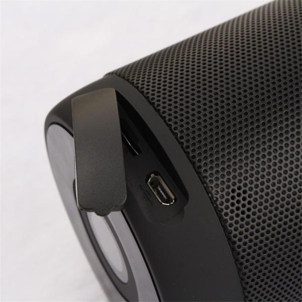 IPX5 Flash Light Speaker